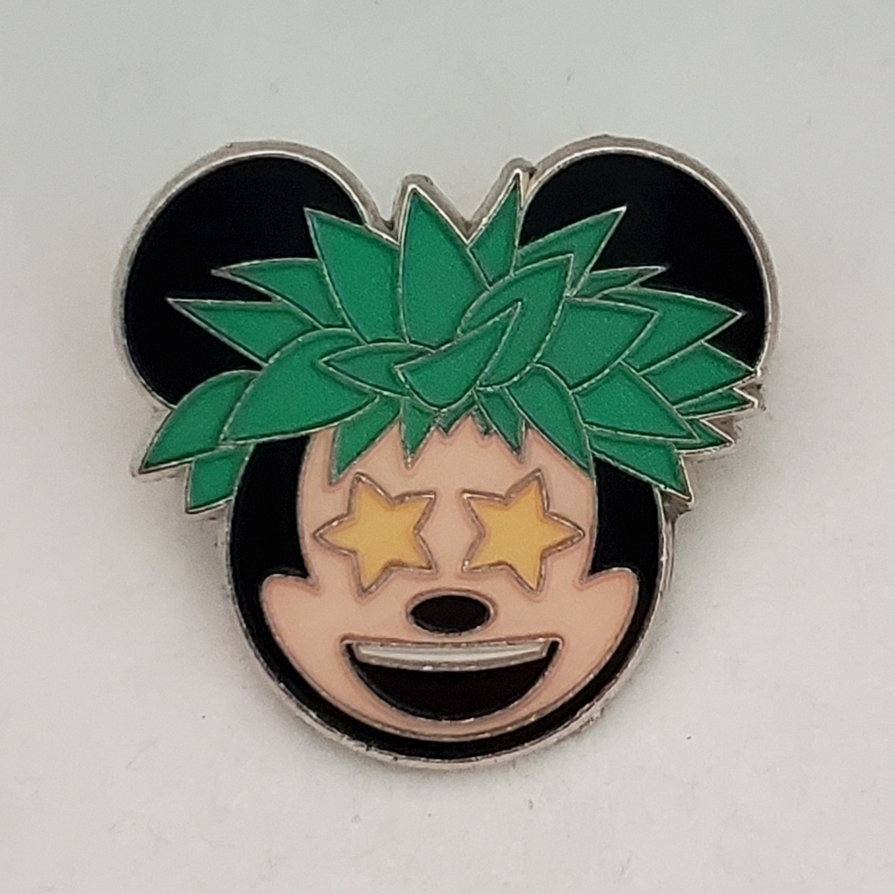 Disney Pin Trading Aulani Resort Mickey Mouse Emoji Hawaii Collection Pin